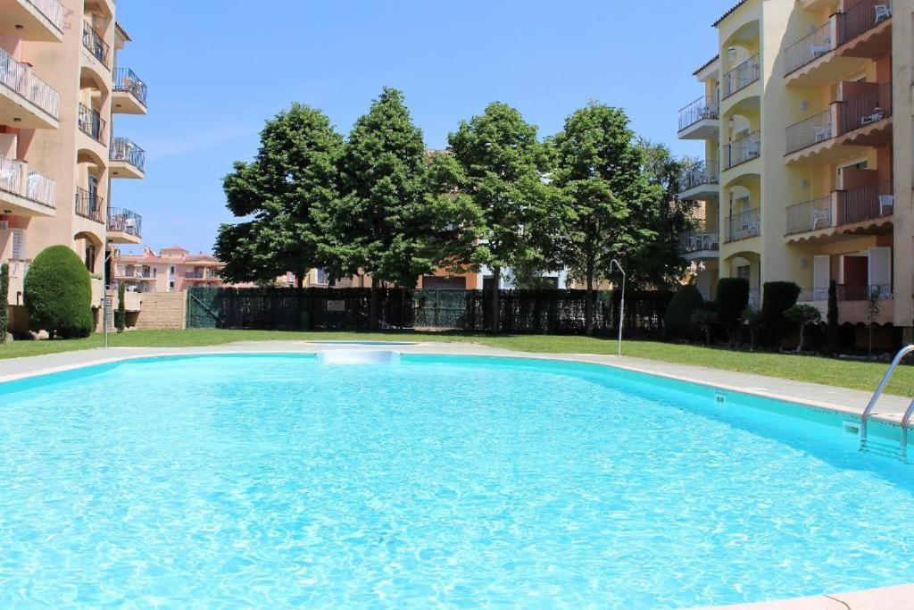 Blue Holidays Relax & Views Sylvia12 Empuriabrava Exterior photo
