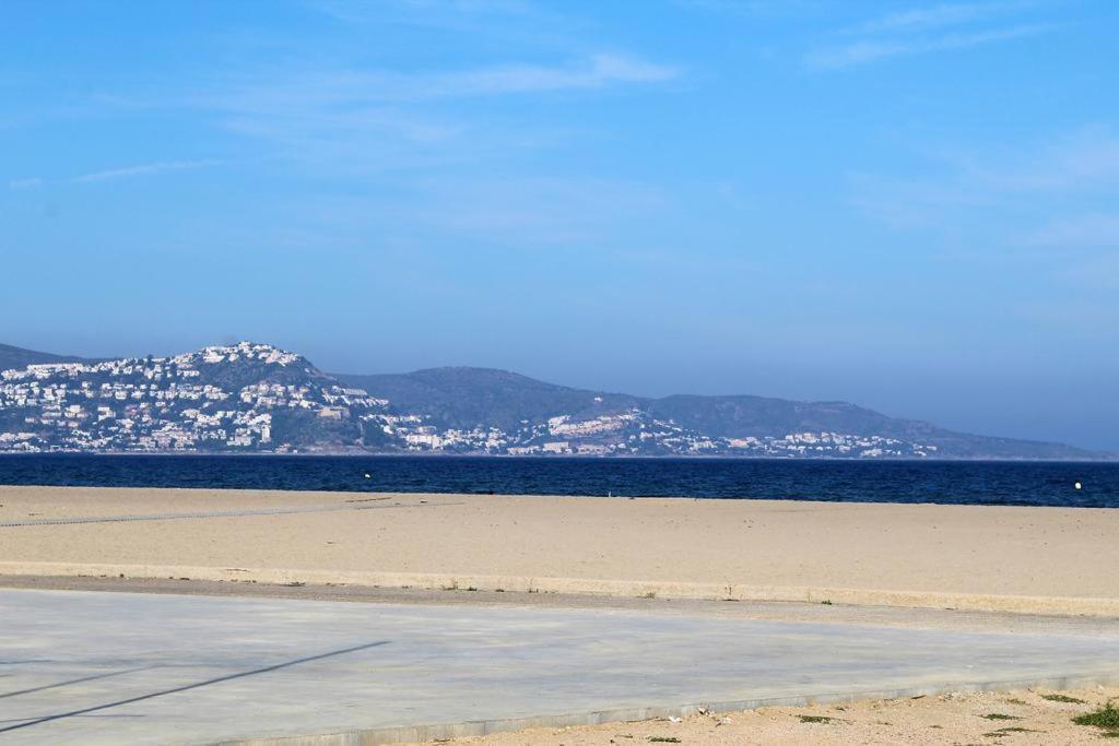 Blue Holidays Relax & Views Sylvia12 Empuriabrava Exterior photo